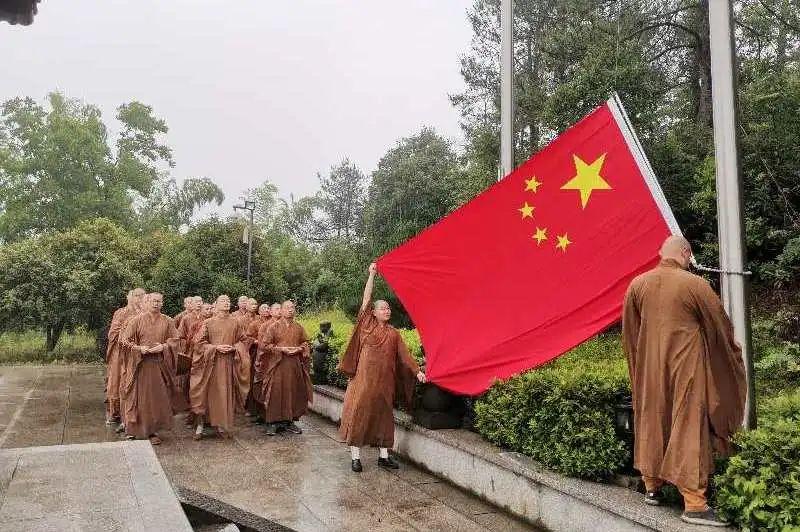 探索未知世界,尽在为什么星巴克一个杯子那么贵?